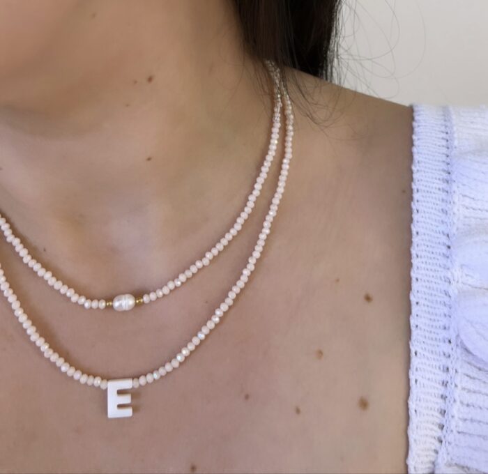 Choker cristais nude com pérola de água doce