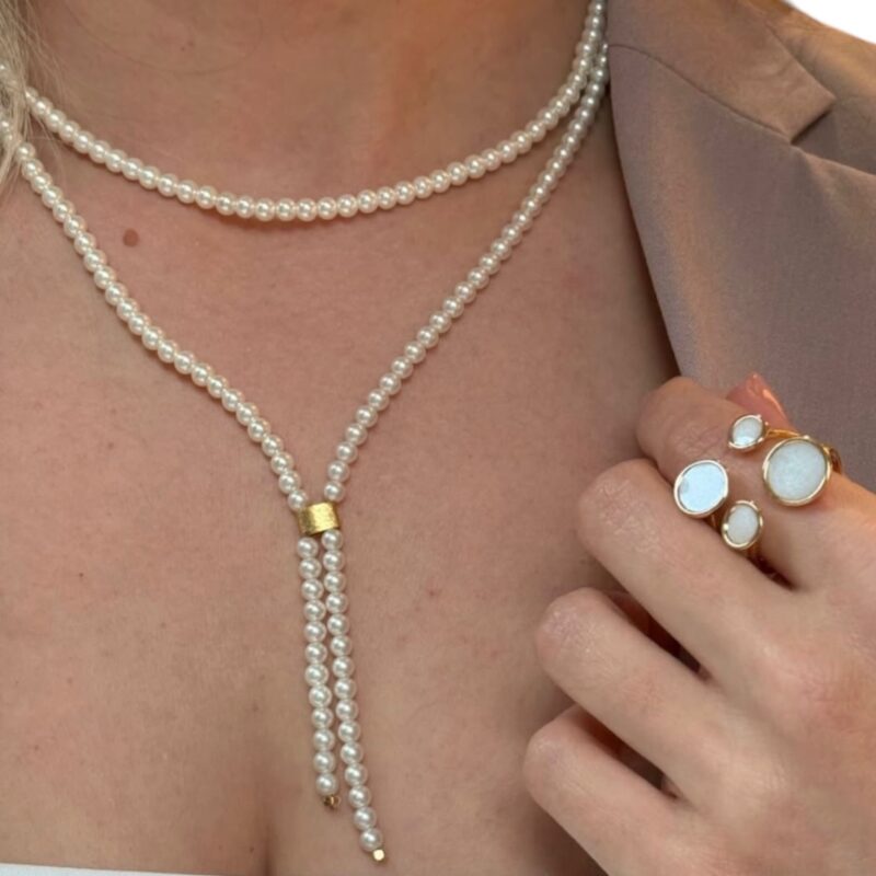 Colar gravatinha pérola redonda