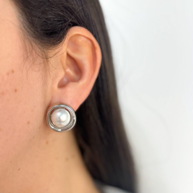 Brinco pérola redondo M no prata