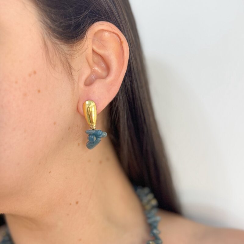 Brinco cascalho azul mesclado