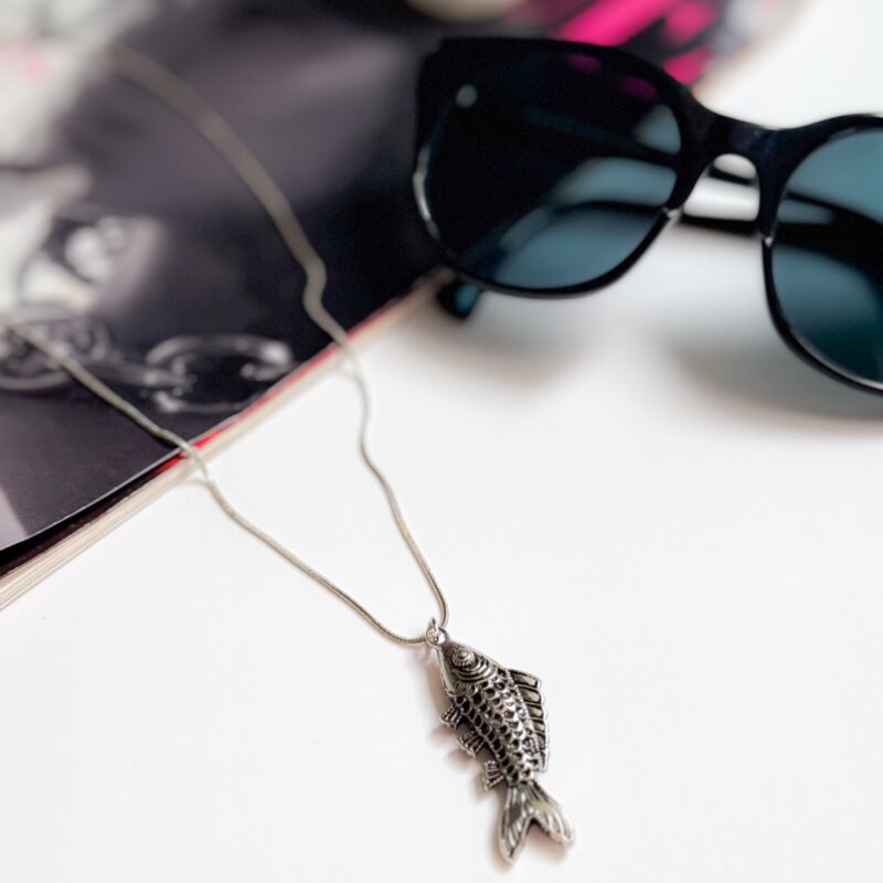 Colar peixe no prata