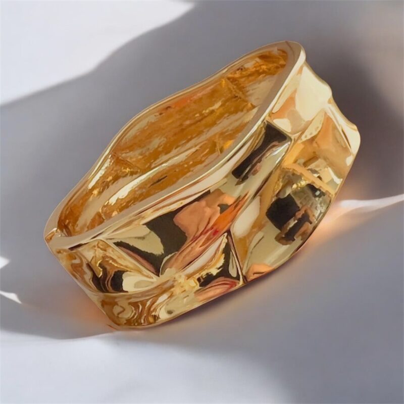 Bracelete orgânico dourado