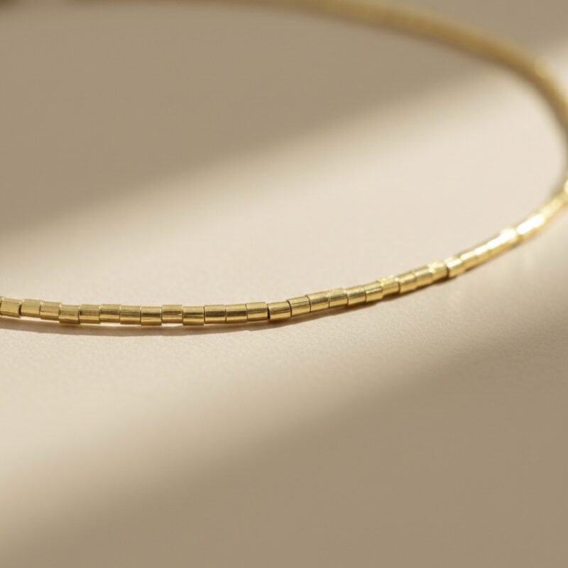 Colar mini tubinho dourado