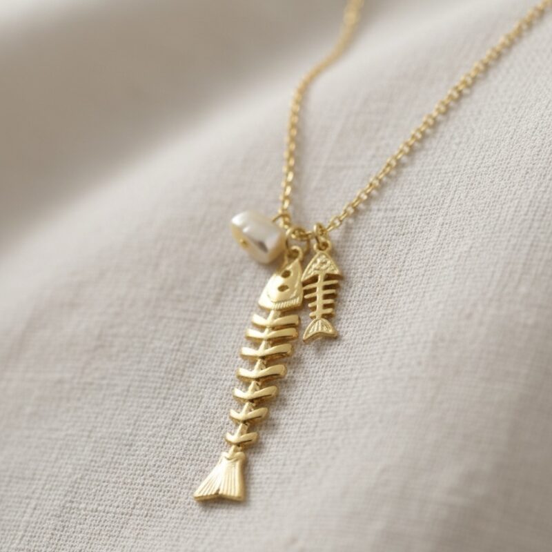 Colar sardinha dourado