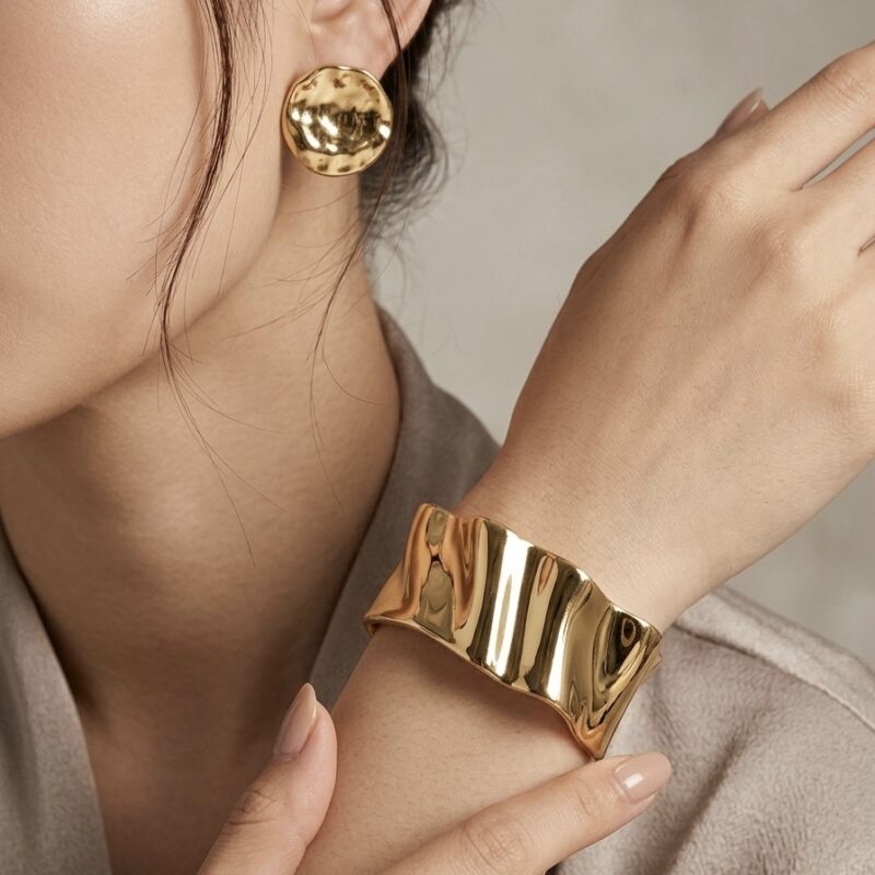 Bracelete orgânico dourado